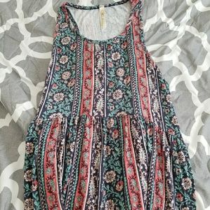 Super cute high low top!